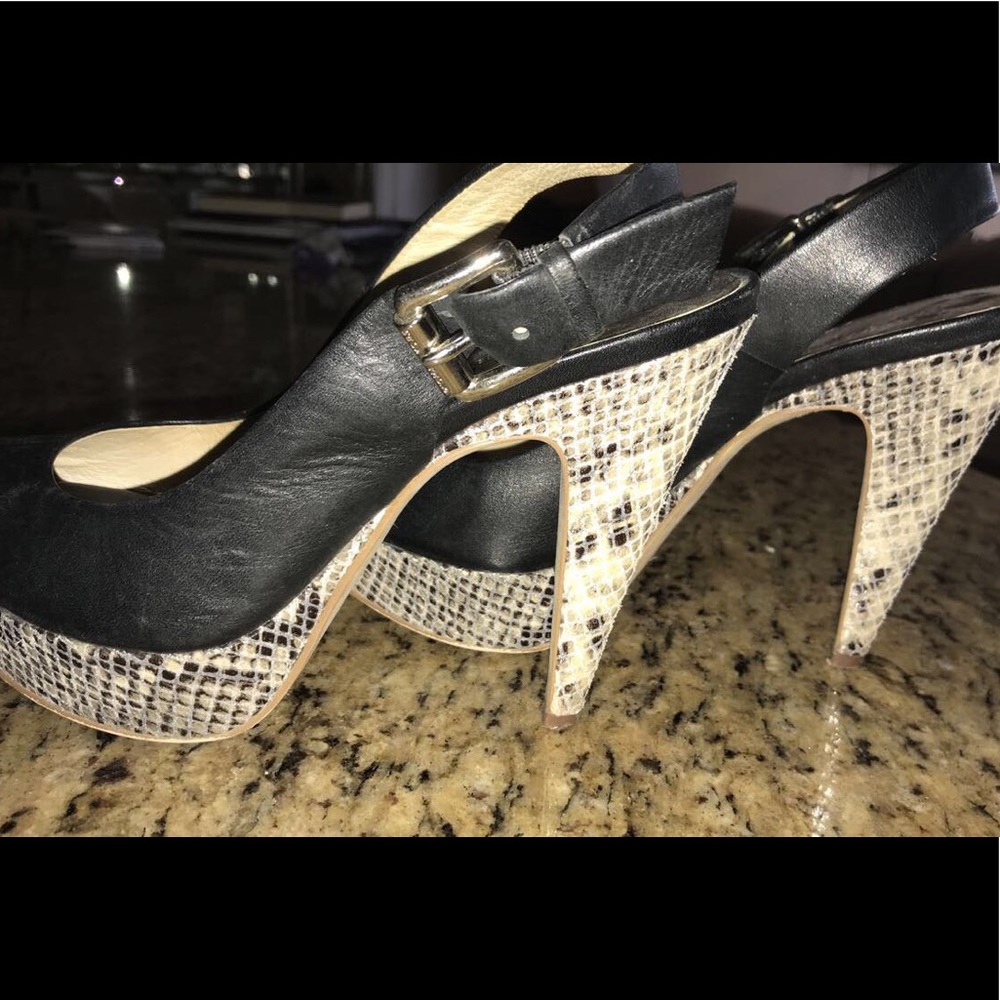 Super sexy peep-toe Michael Kors Snakeskin heels
